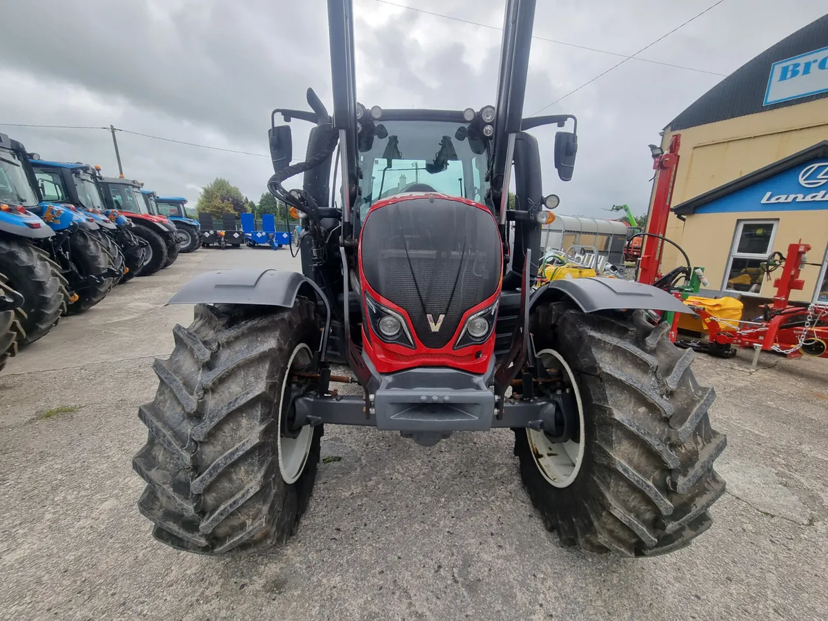 2018 Valtra N124 - Image 4