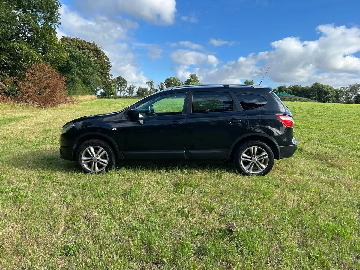 Nissan qashqai+2 - Image 1