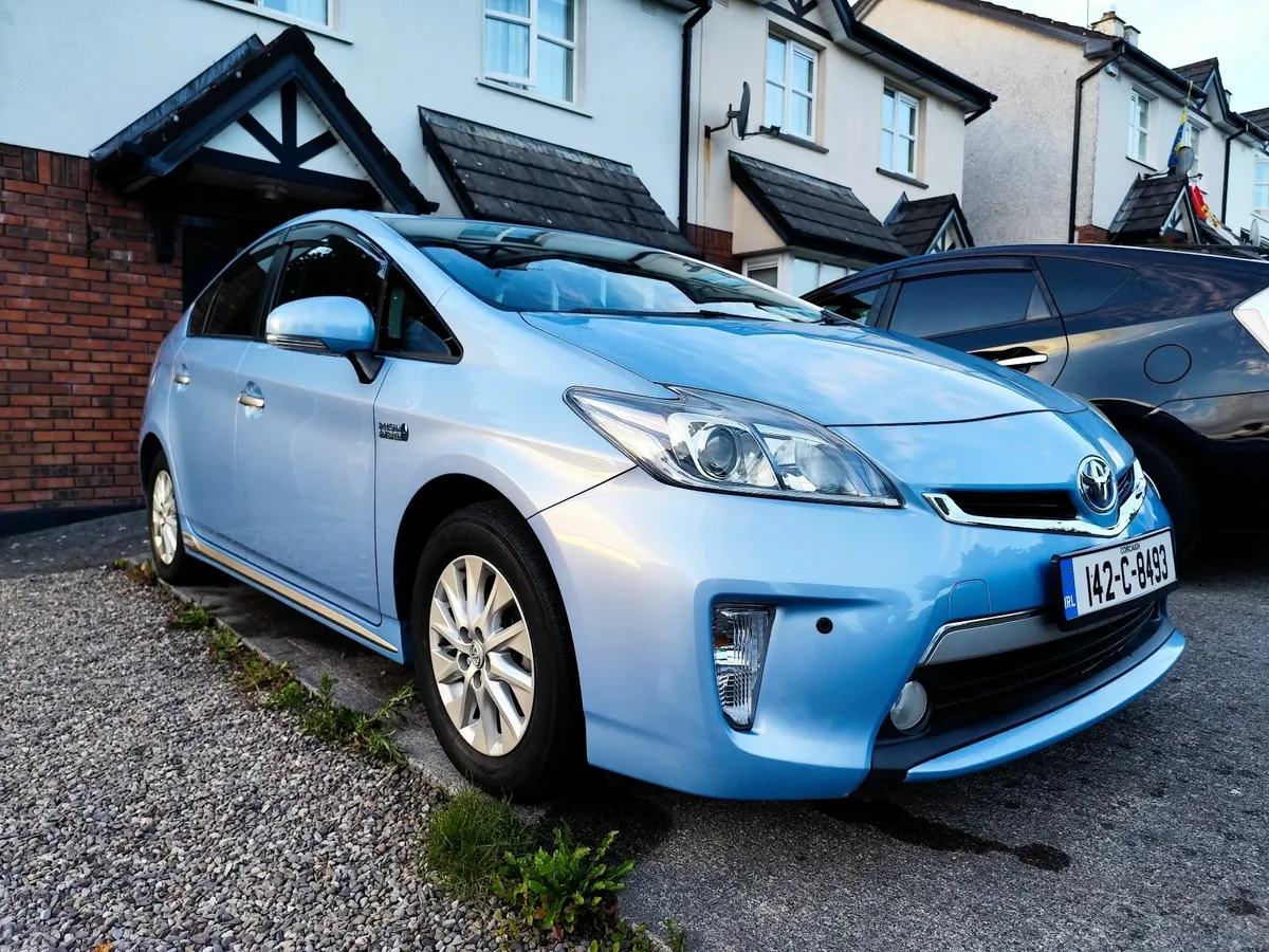 Toyota Prius Plug In!Only71000 Kms!New NCT!1Owner! - Image 1