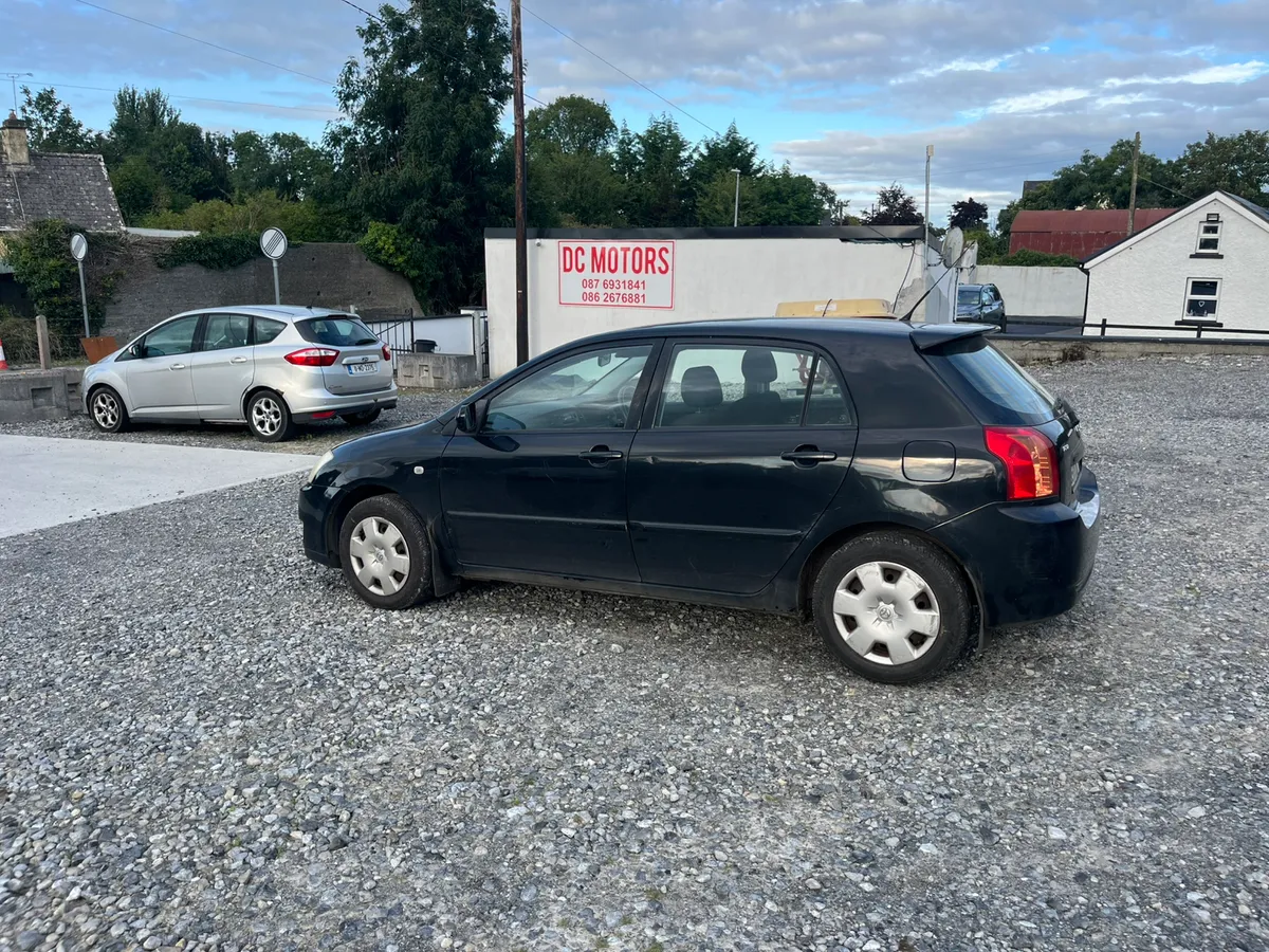 05 Toyota corolla - Image 1