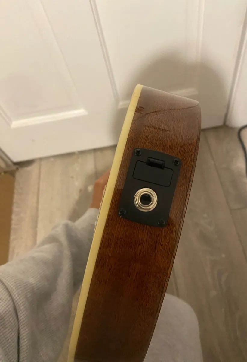 Guitar / Ukelele - Brand New Never Used - Image 2