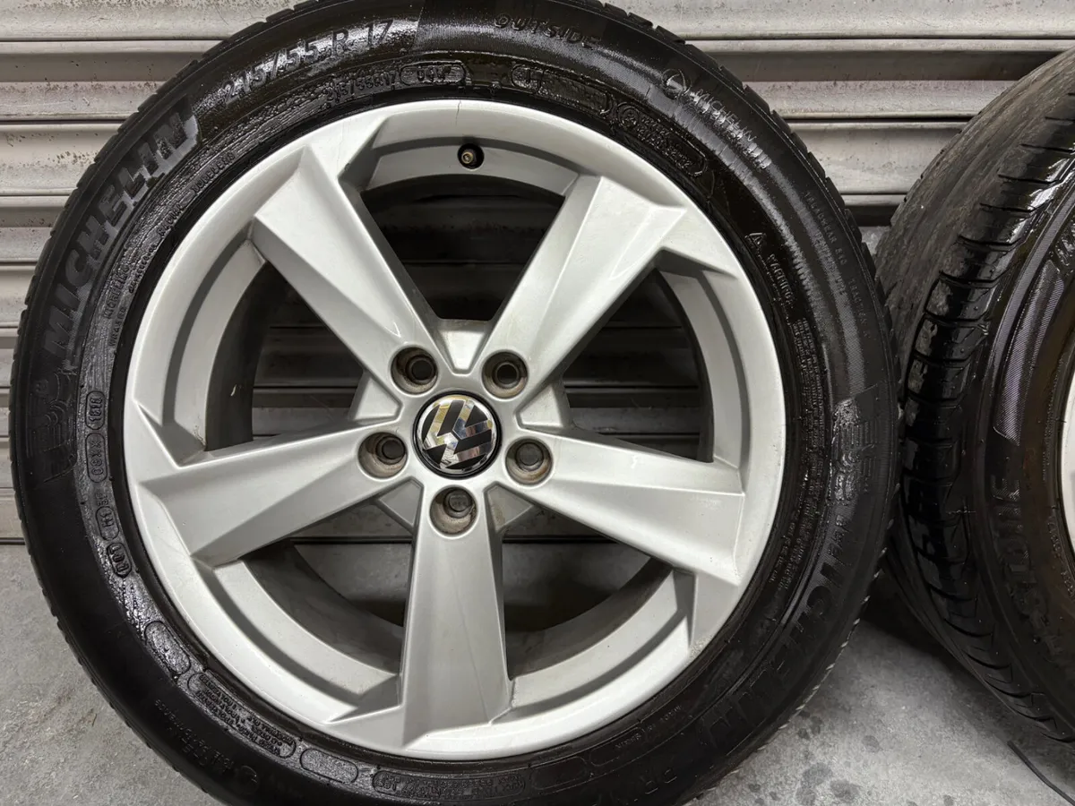 Volkswagen Caddy 17” Alloys - Image 2