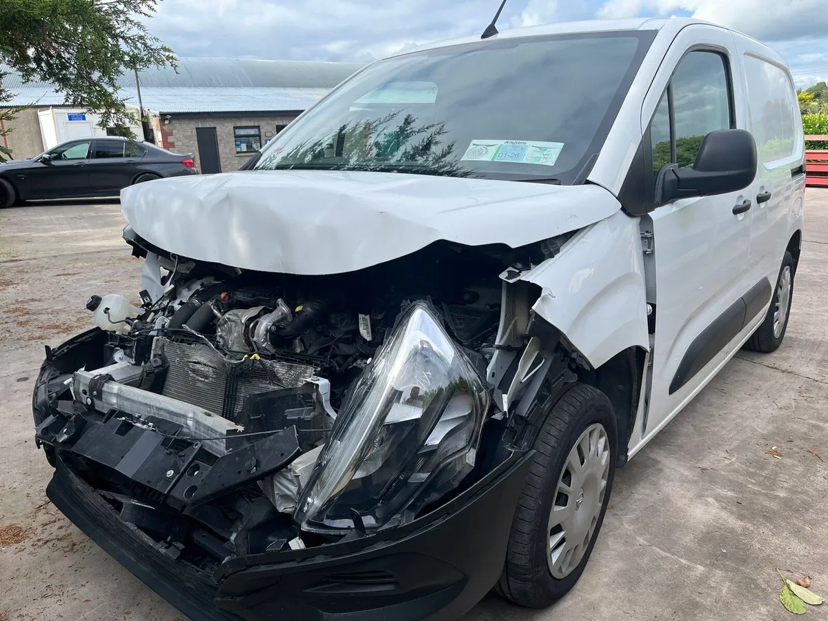 22 Opel Combo - Image 1