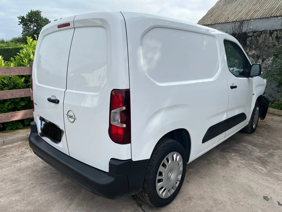 22 Opel Combo - Image 3