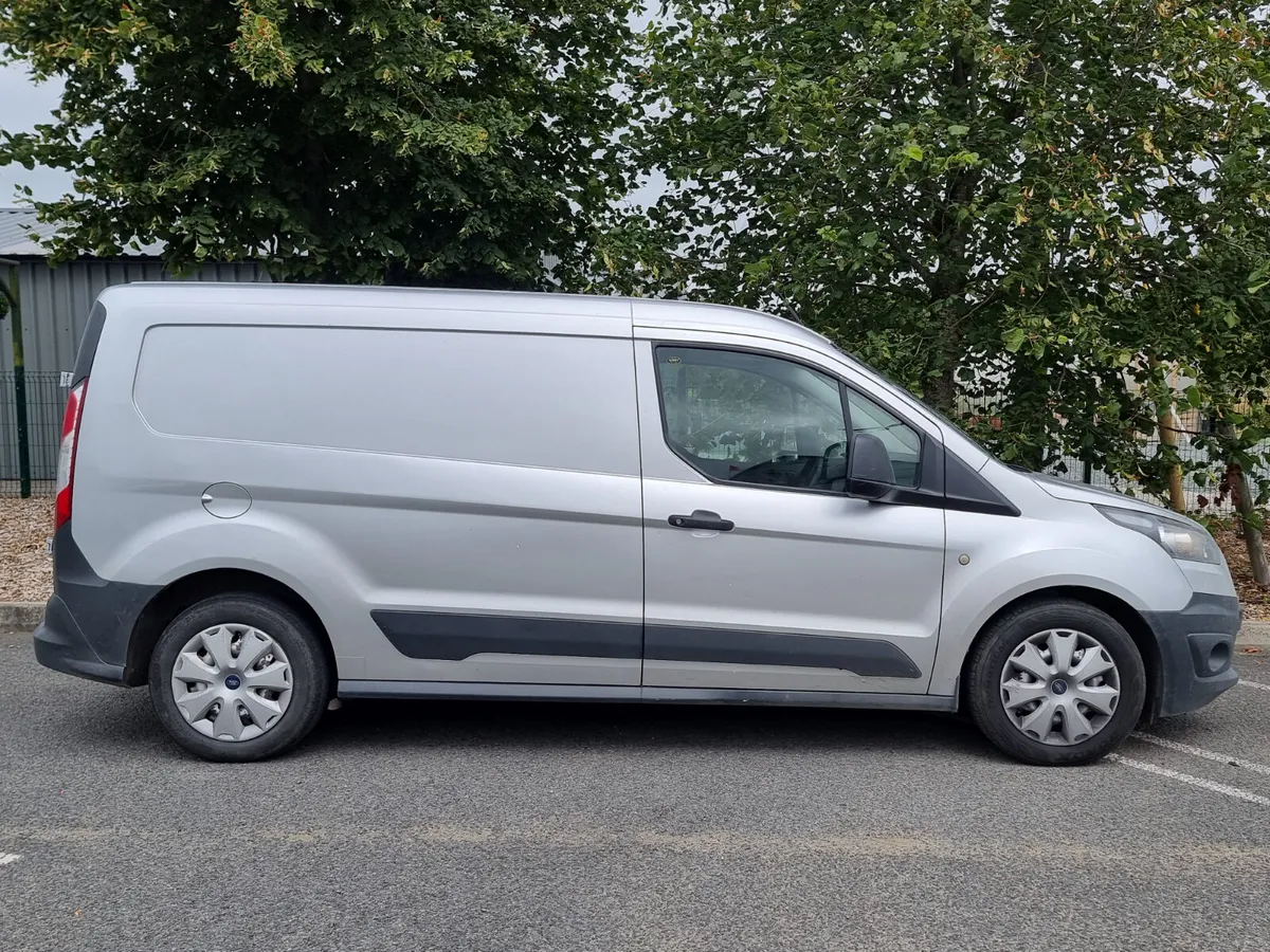 €5900 Ford Transit 2015 connect diesel ⛽️  €5900 - Image 3