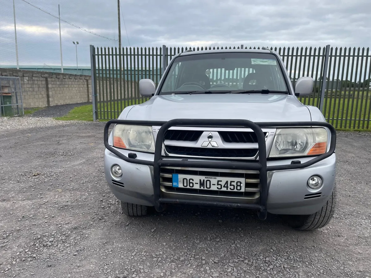 06 Mitsubishi Pajero 3.2 Lwb - Image 1