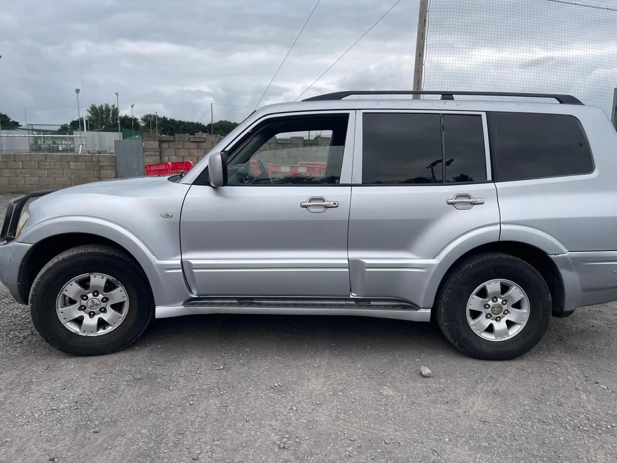 06 Mitsubishi Pajero 3.2 Lwb - Image 3
