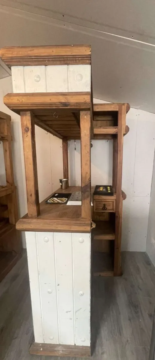 Bar man cave - Image 1