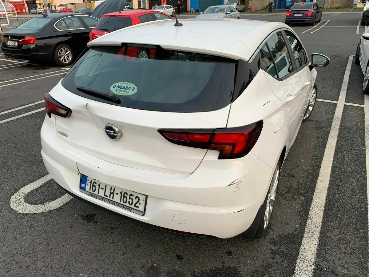 Opel Astra 2016 - Image 4