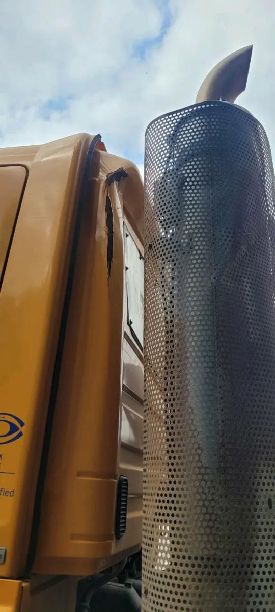 Mercedes atego mixer - Image 3