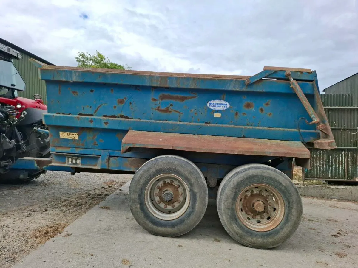 Dump trailer - Image 1