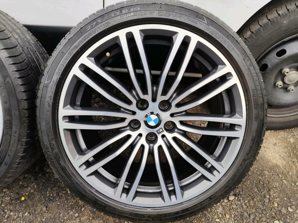 19" BMW 5 series Msport alloys mint on Michelin - Image 2