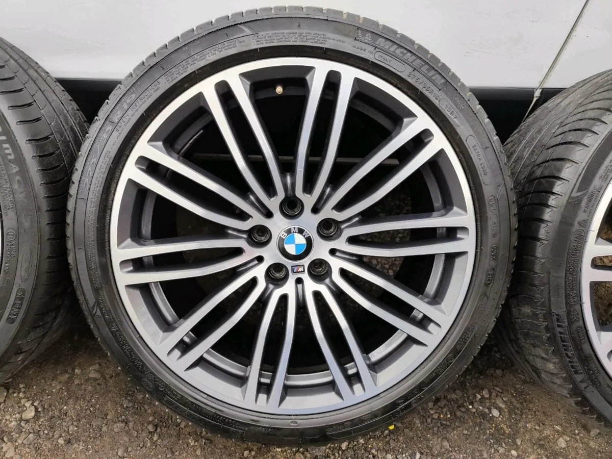19" BMW 5 series Msport alloys mint on Michelin - Image 3