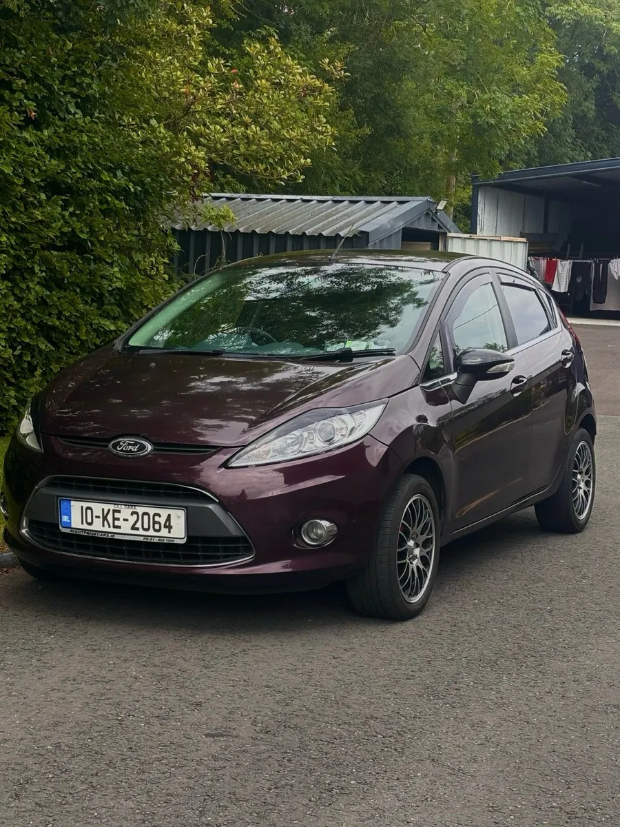 Ford Fiesta 2010 - Image 1