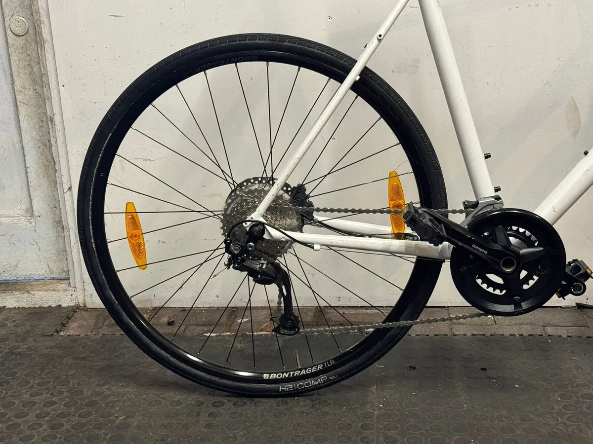 Trek FX3 - Image 2