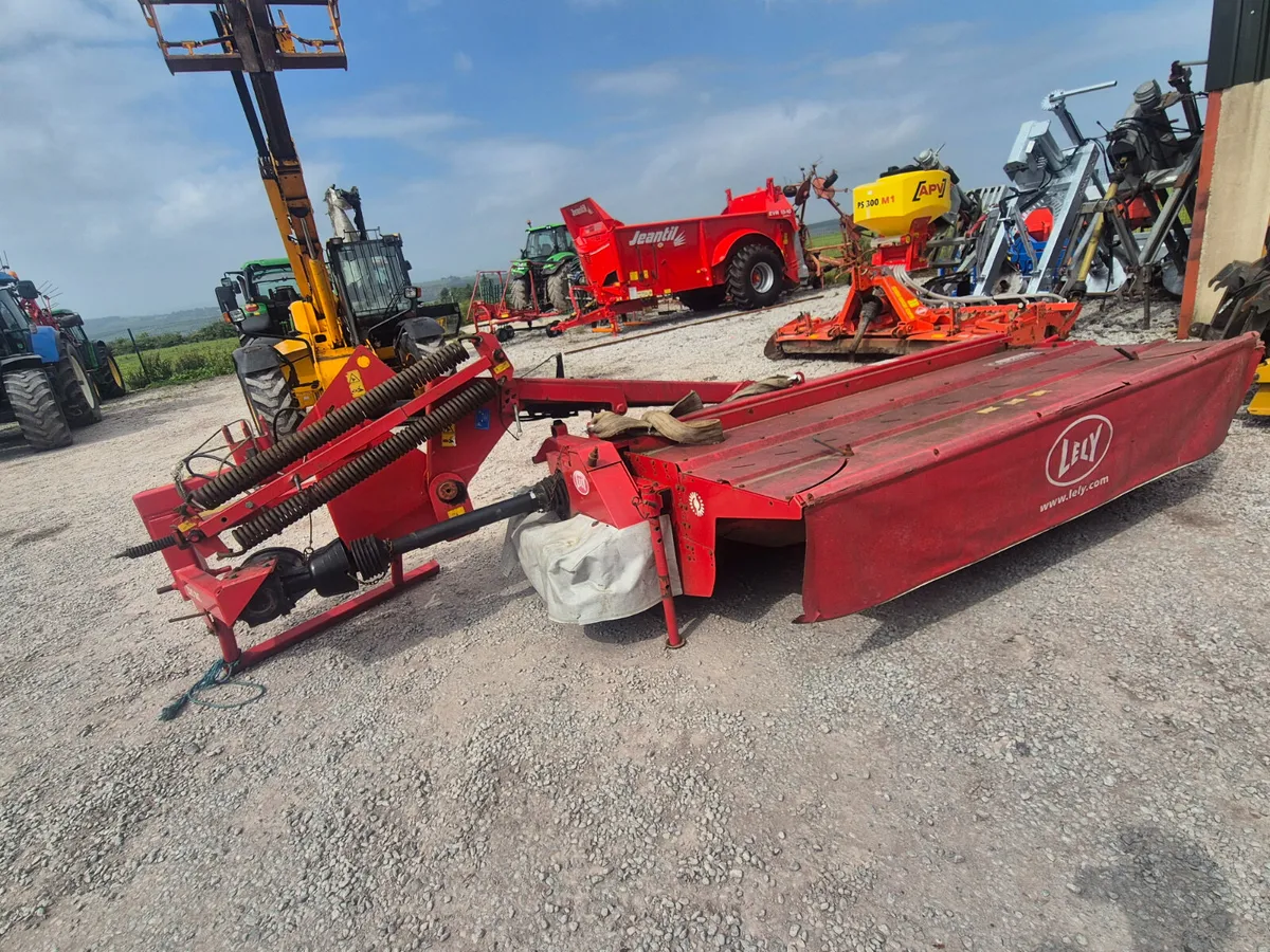 Lely 320 mower - Image 3
