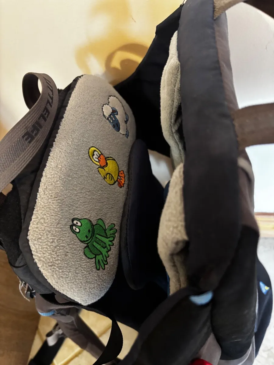 Littlelife child carrier - Image 3
