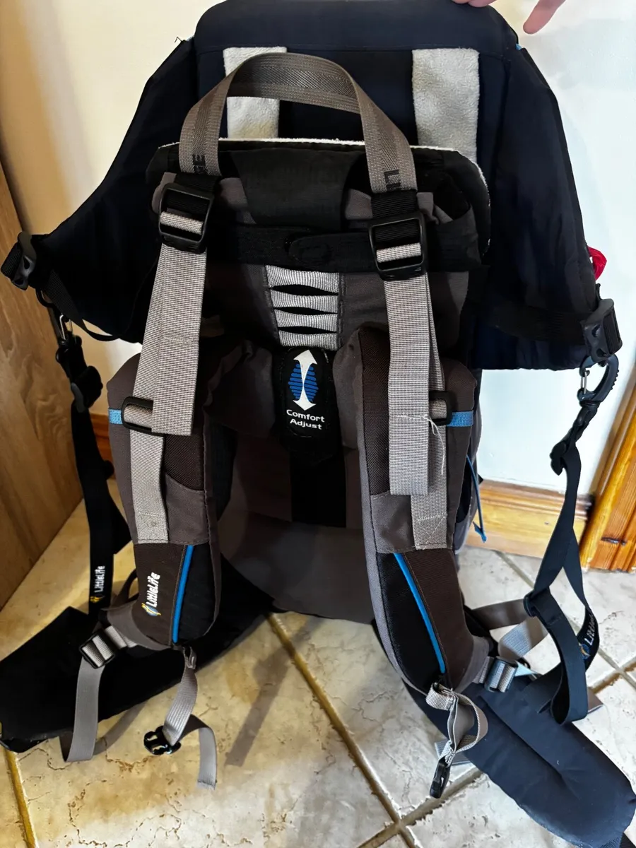 Littlelife child carrier - Image 1