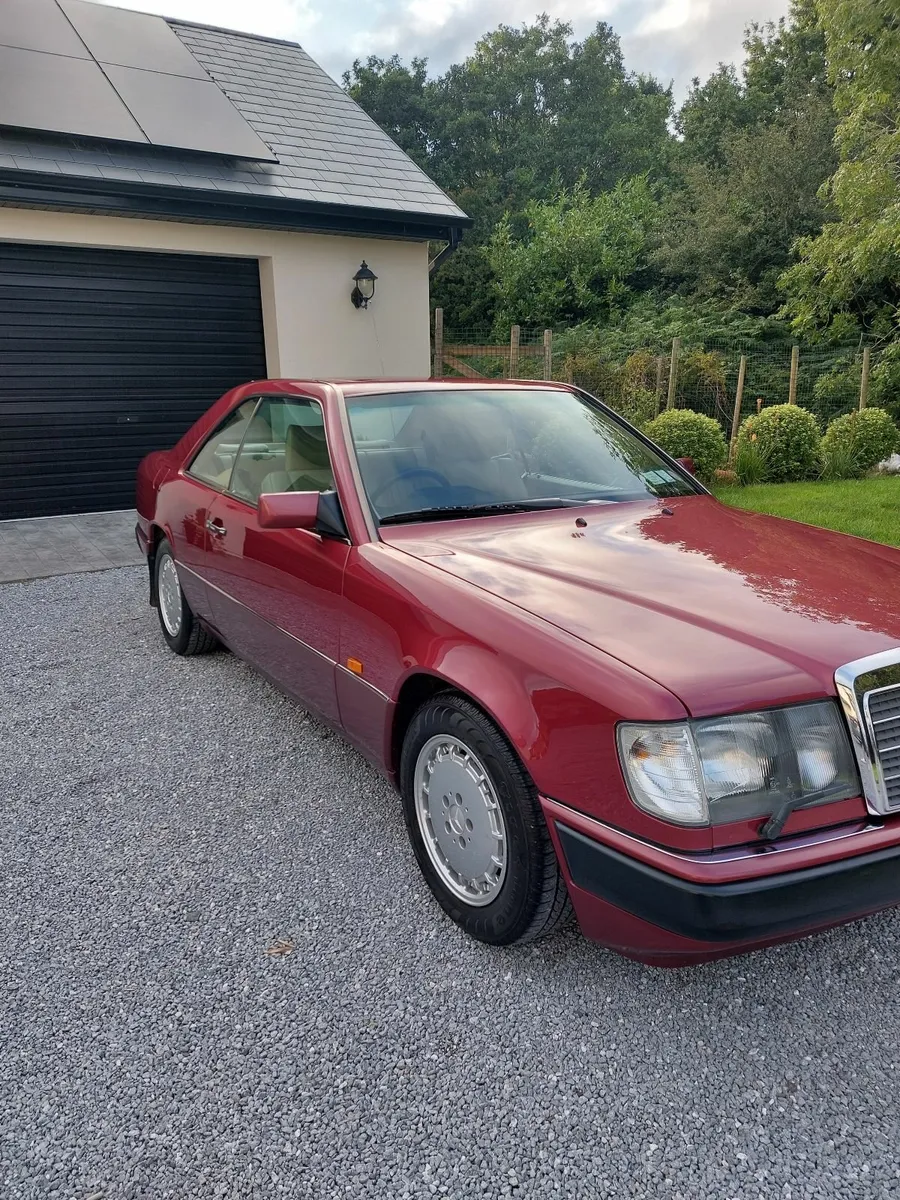 Mercedes230ce W124 - very low miles 88.5k - Image 4