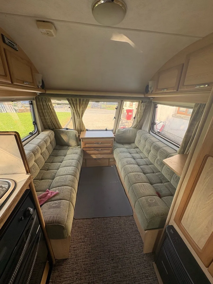 *BARGAIN* Elddis avante 5 berth Caravan - Image 3