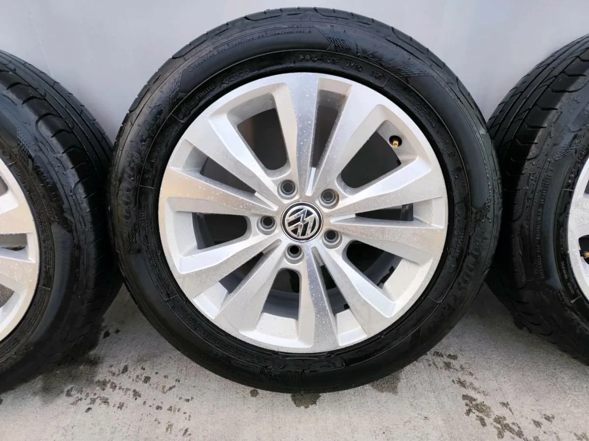 VW alloys with GoodYear tyres. Immaculate. - Image 3