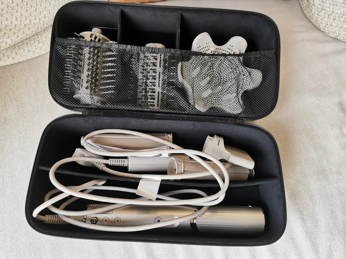 Shark Flexstyle 5 in 1 Airstyler and hair dryer - Image 4