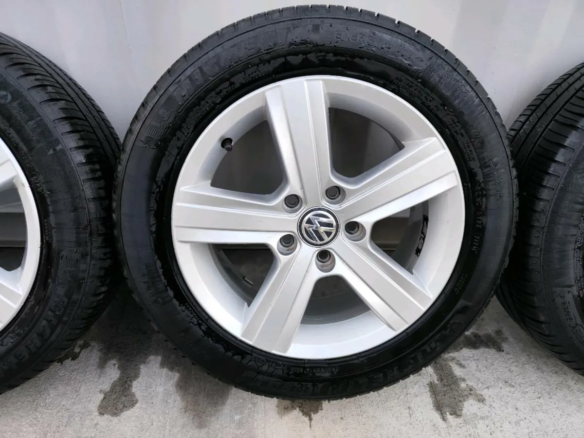17" VW alloy wheels. Pristine condition. - Image 3