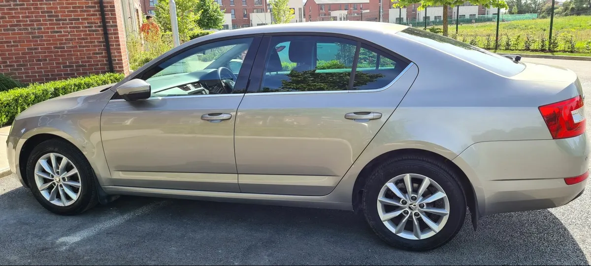 Skoda Octavia Ambition 1.2 Tsi 105HP - Image 3