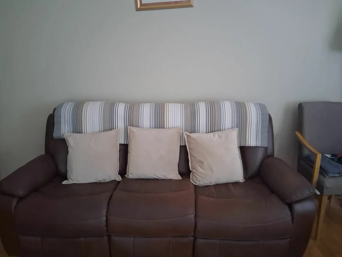 Leather Suite - Image 1