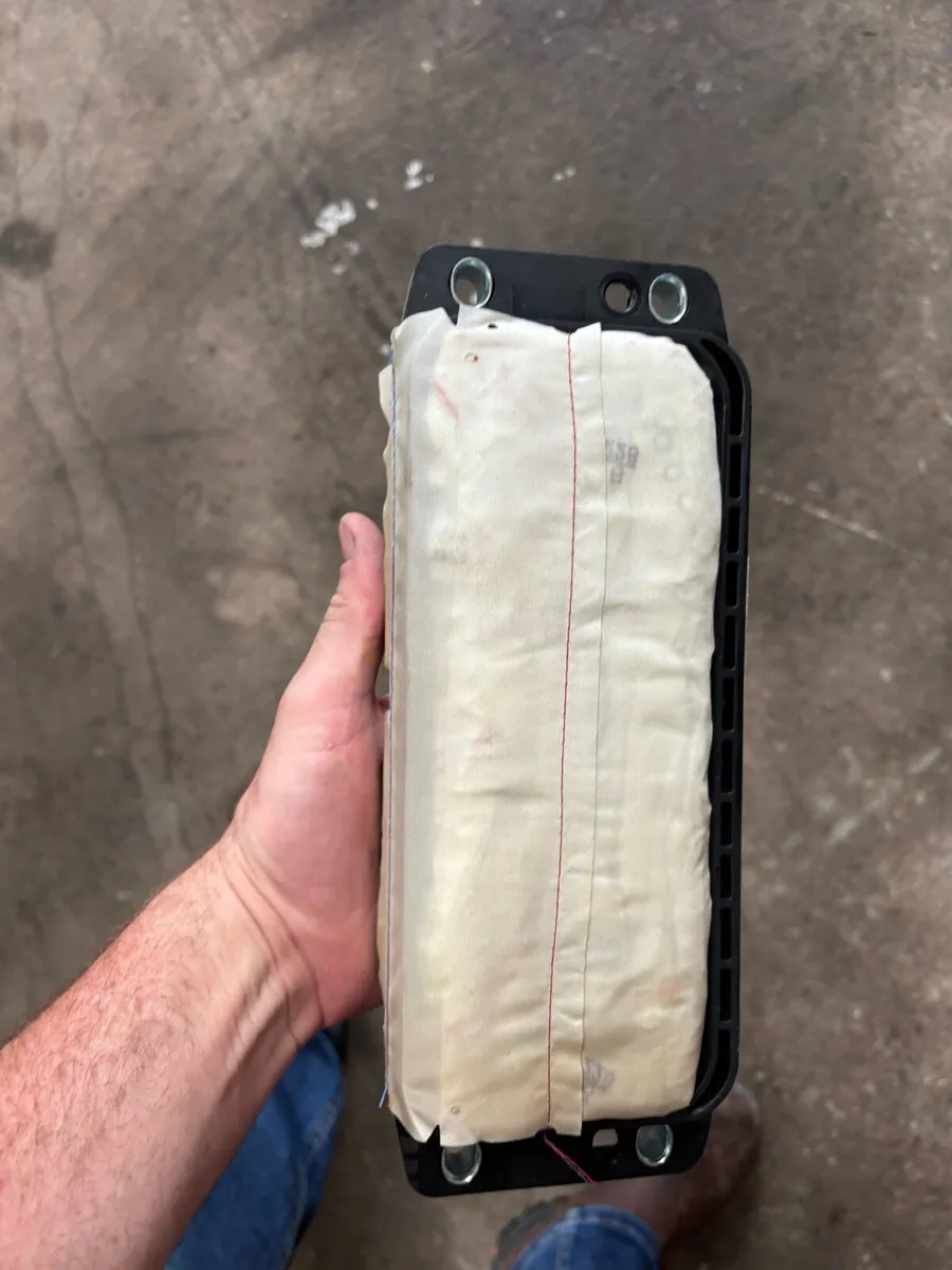 Audi A6 C7 airbags and seatbelt - Image 1