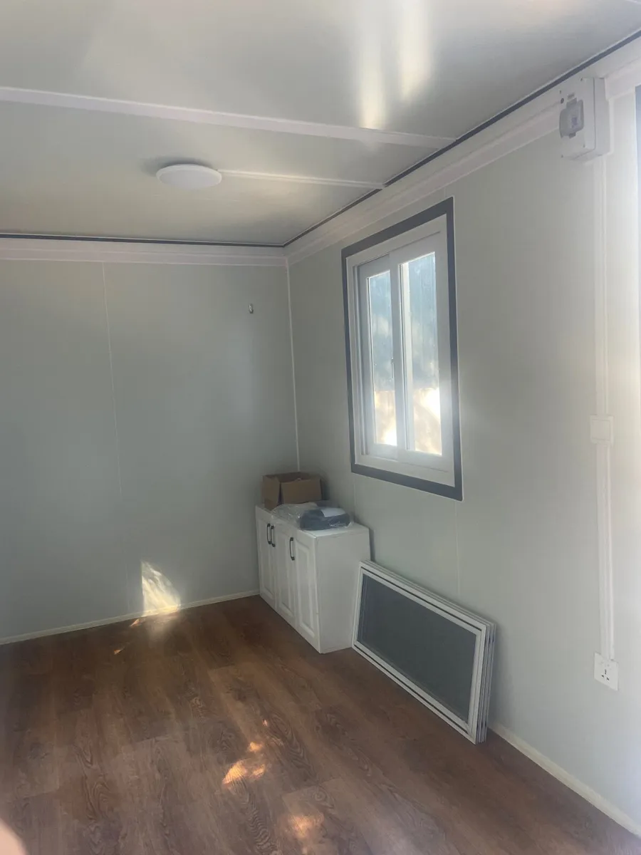 Cabin - office or accommodation unit - Image 4
