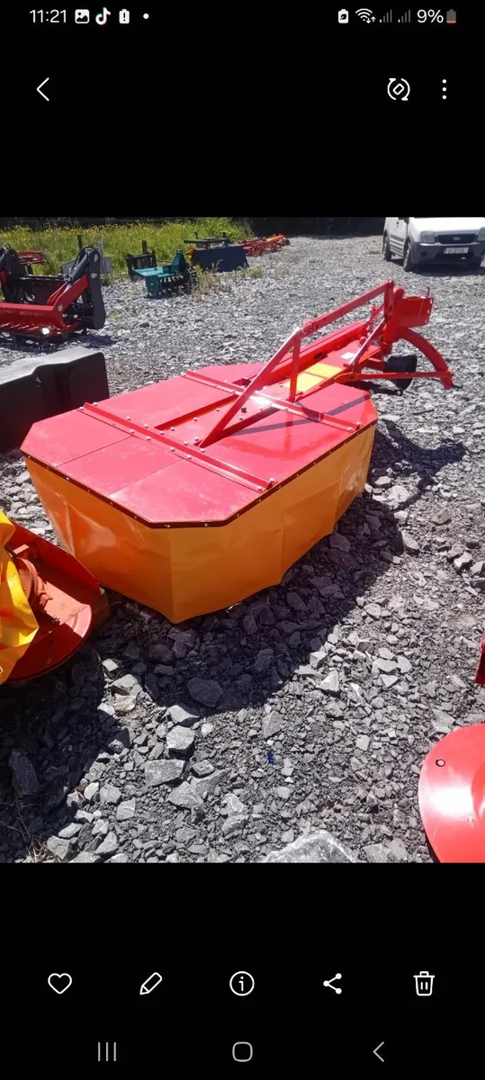 Selection of chain harrows - Image 3
