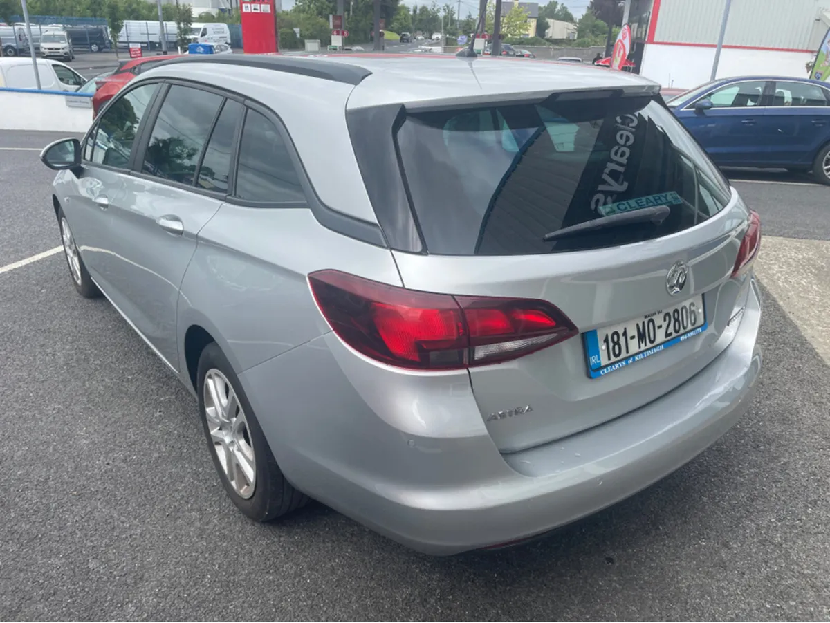 Vauxhall Astra 1.6 CDTI DESIGN ECOFLEX 5DR 110PS - Image 3