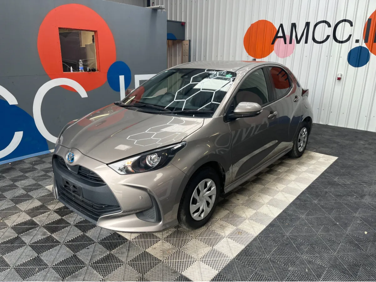 Toyota Yaris 1.5 HYBRID / 73K KMS / AUTOMATIC / RE - Image 3