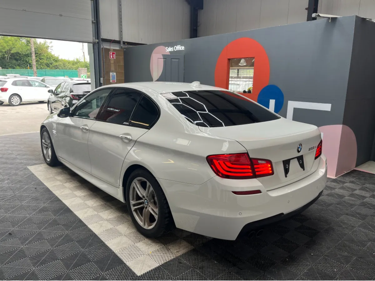 BMW 5-Series 523D M SPORT / 2.0 PETROL / 98K KMS / - Image 4