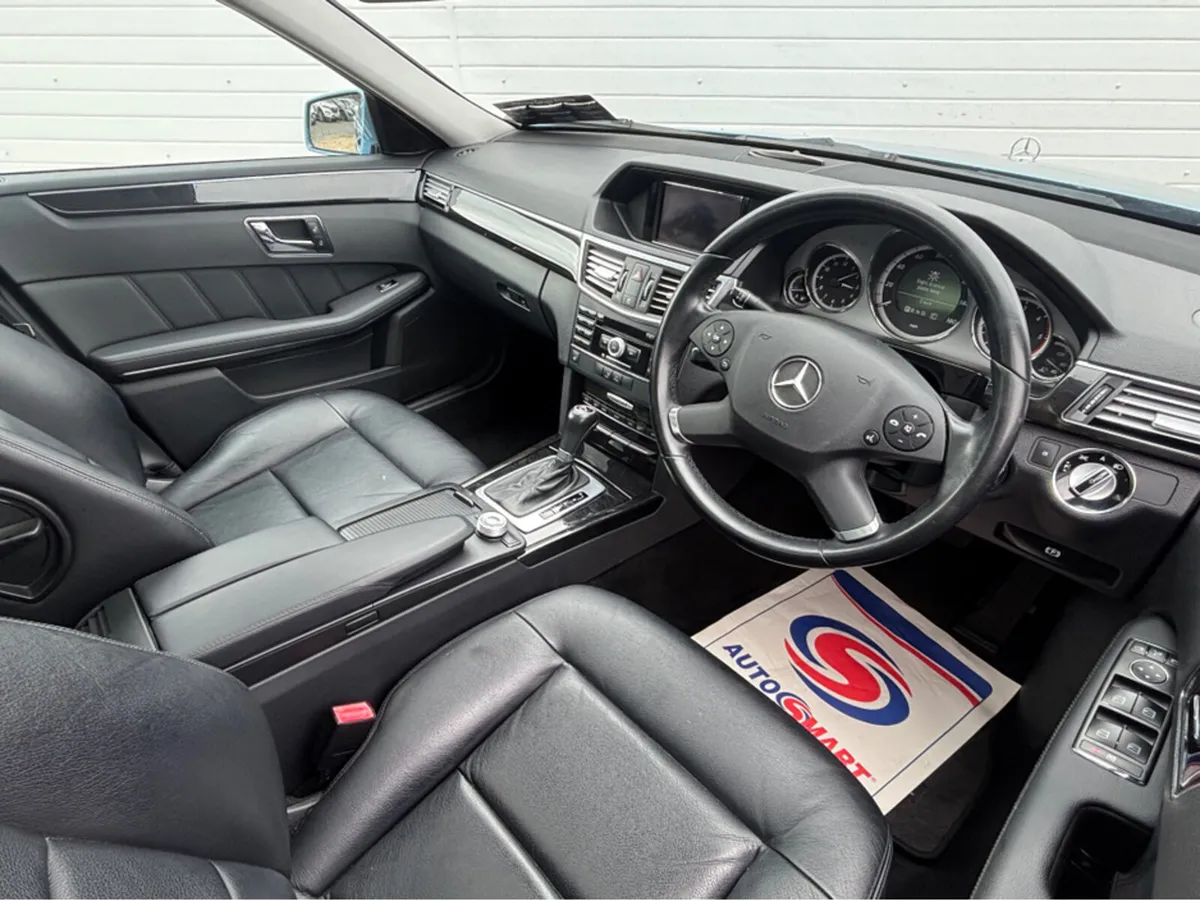 Mercedes-Benz E-Class E250 CDI BLUE EFFICIENCY AVA - Image 2