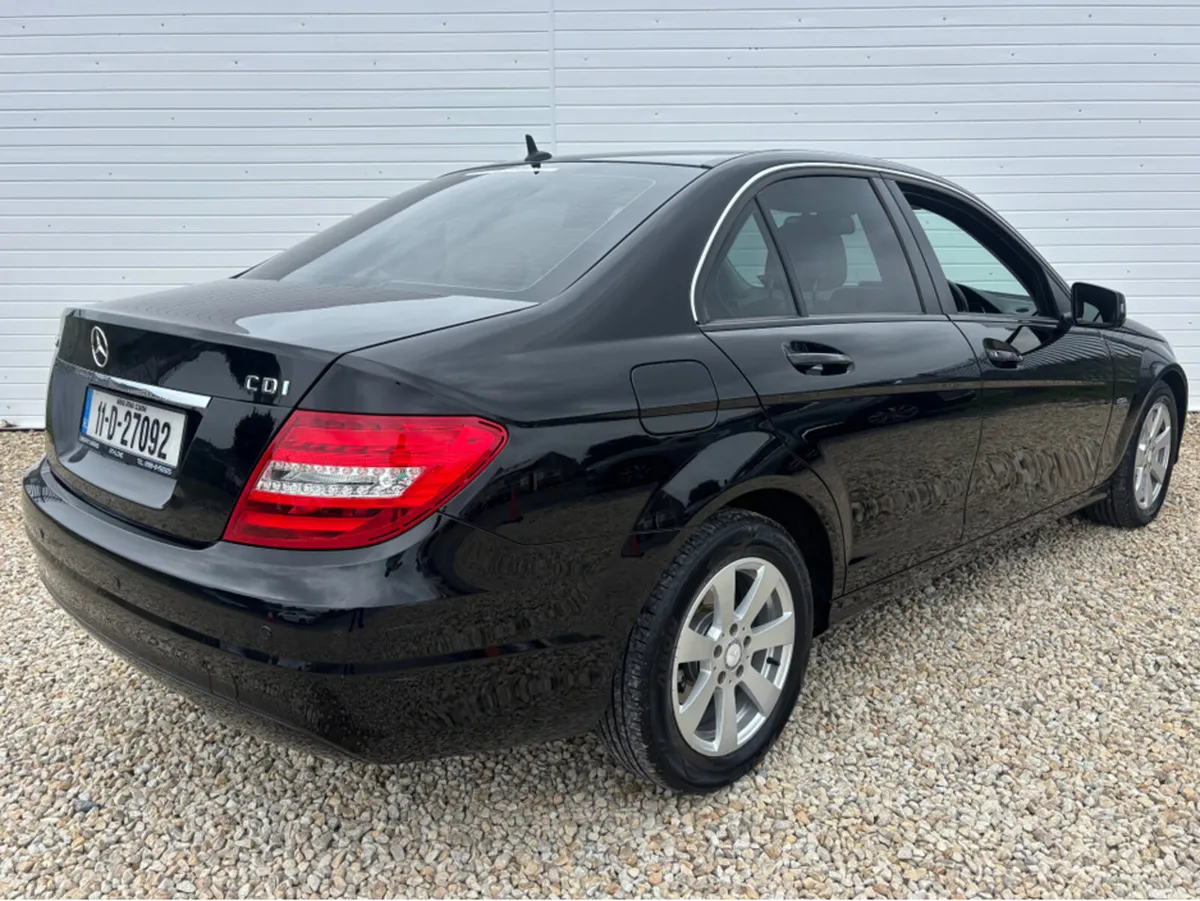 Mercedes-Benz C-Class 200 CDI BLUE EFFICIENCY 4DR - Image 3