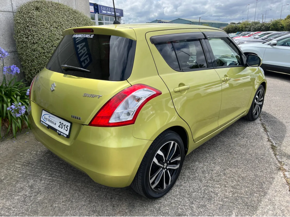 Suzuki Swift STYLE AUTOMATIC 1.2 PETROL //HEATED S - Image 4