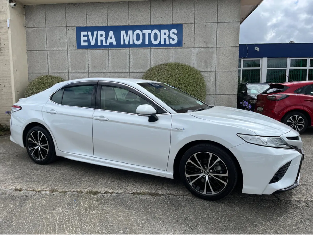 Toyota Camry WS AUTOMATIC HYBRID 2.5 PETROL //MASS - Image 2
