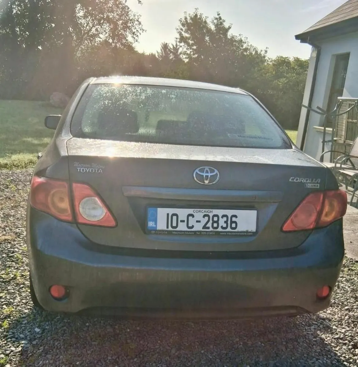 Toyota Corolla 2010 - Image 3