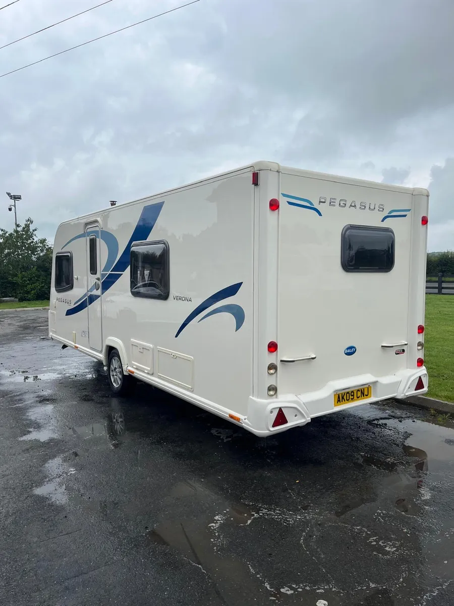✨STUNNING BAILEY PEGASUS 4 BERTH FIXED BED✨ - Image 3