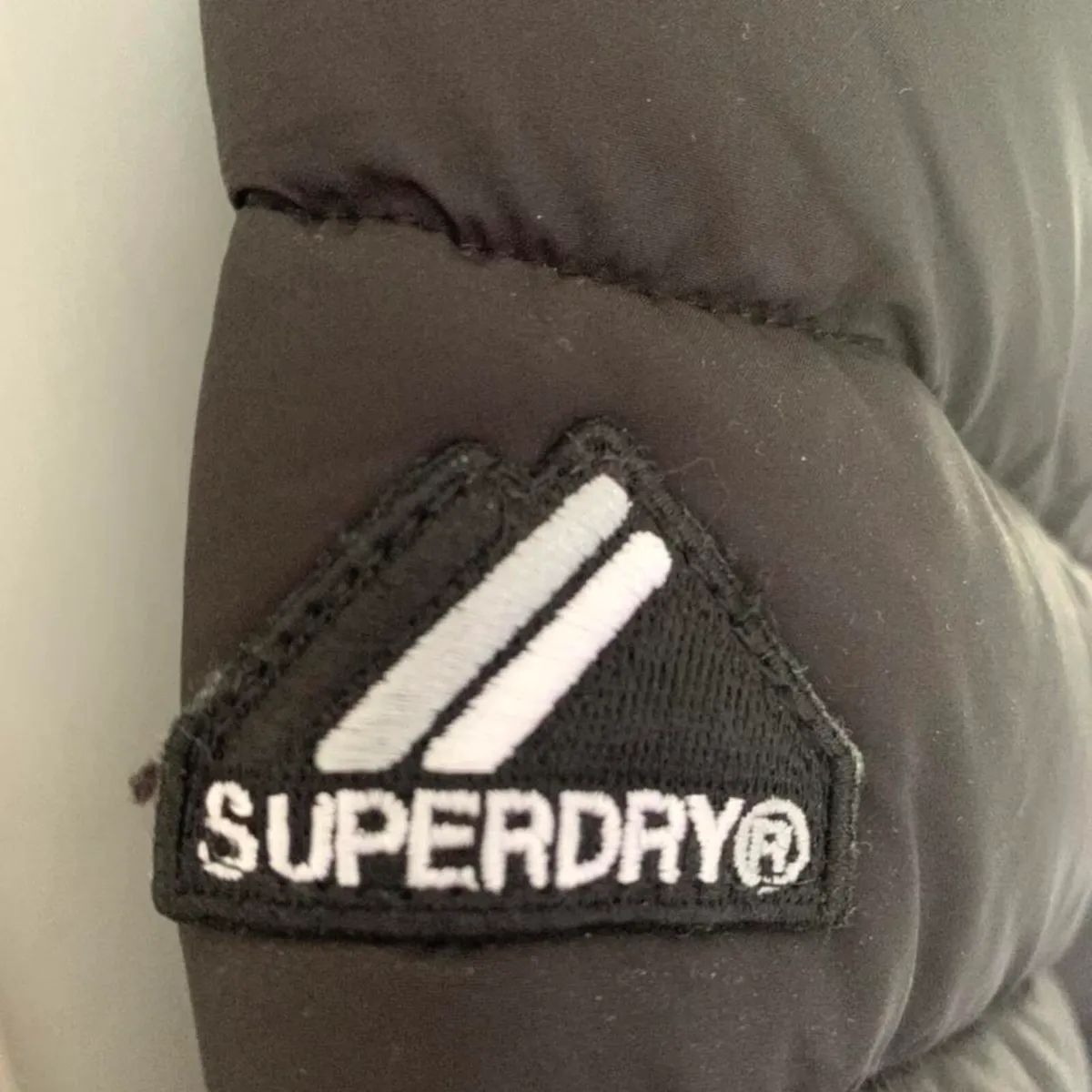 Superdry puffer jacket (with tags) - Image 4