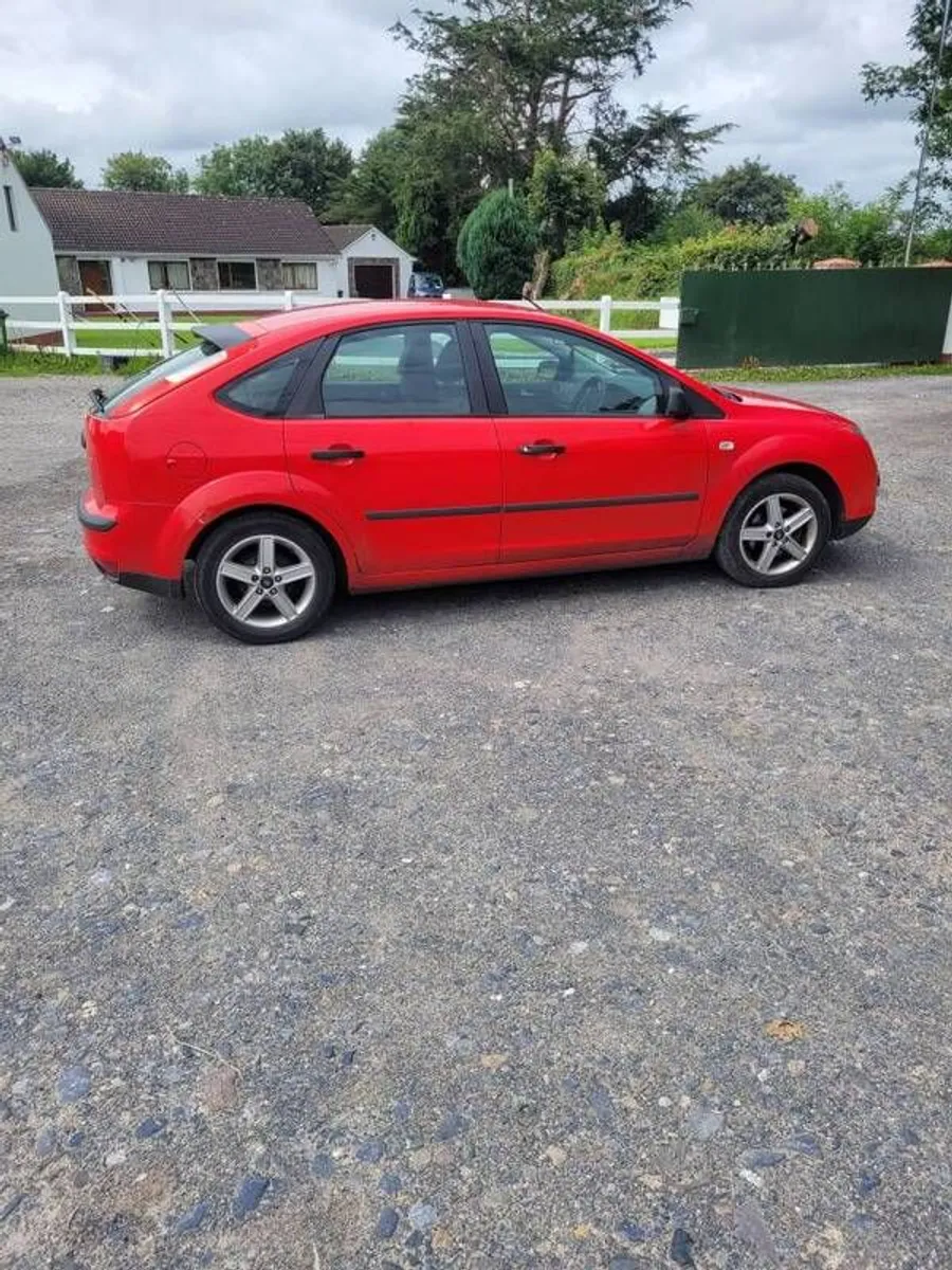 2006 Ford Focus - For Sale - Image 3