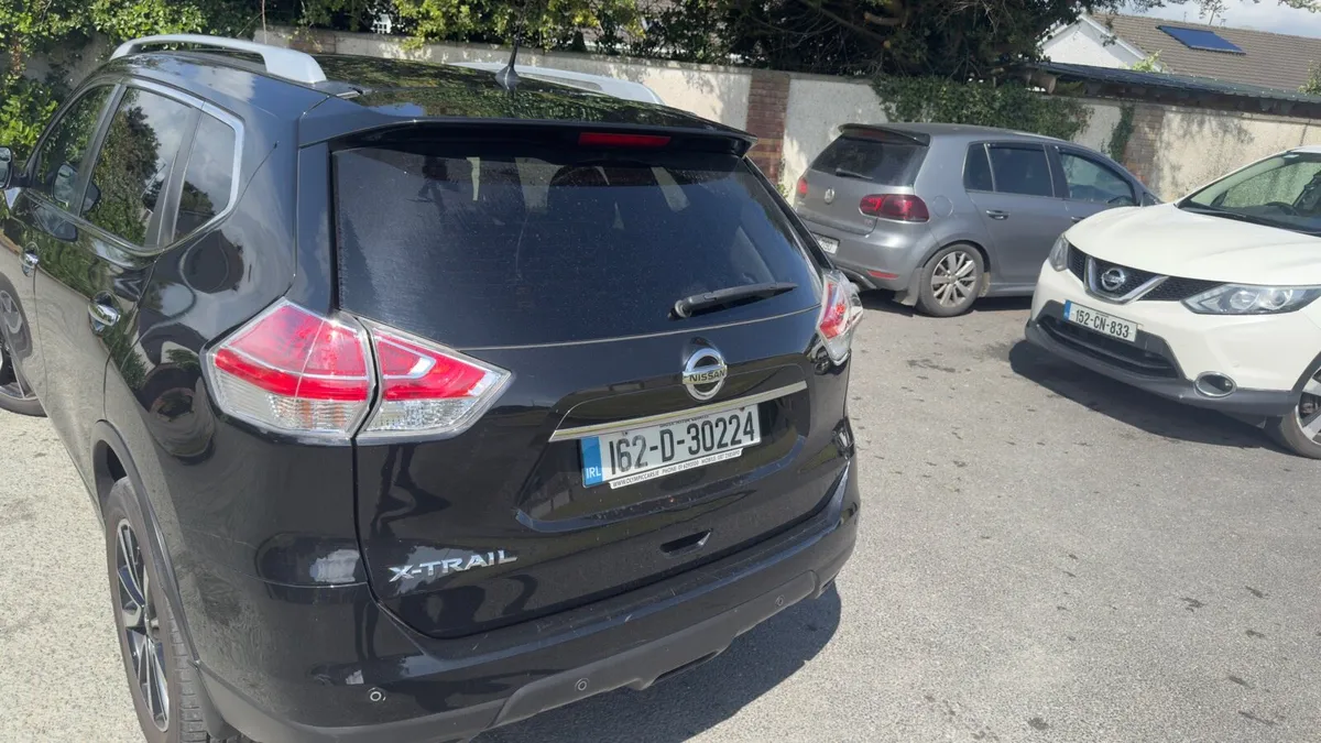 X-trail Nissan 1.6  7 seats 2016 Manual - Image 4