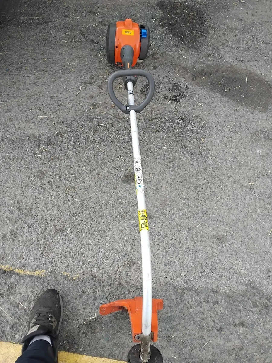 Husqvarna 122c grass strummers priced - Image 3