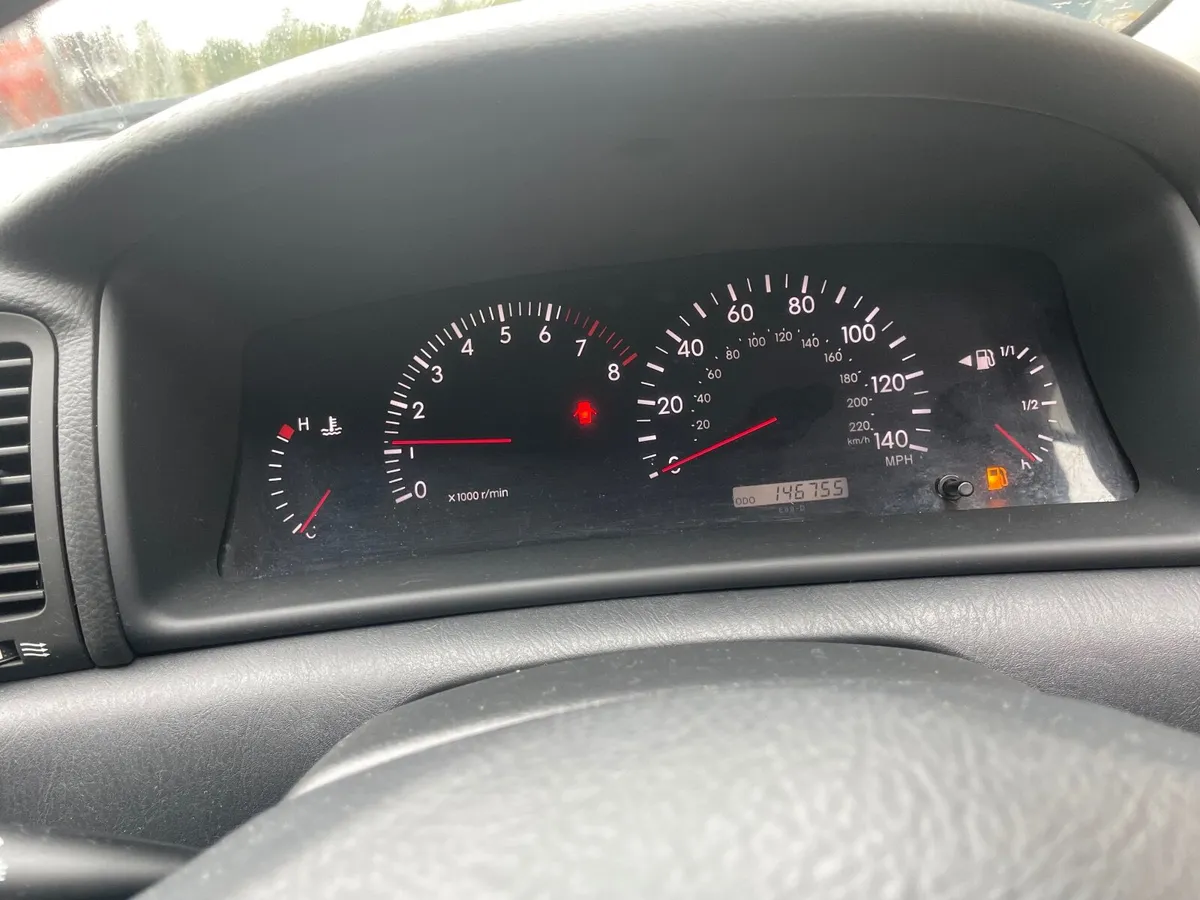 Toyota Corolla 2005 - Image 2