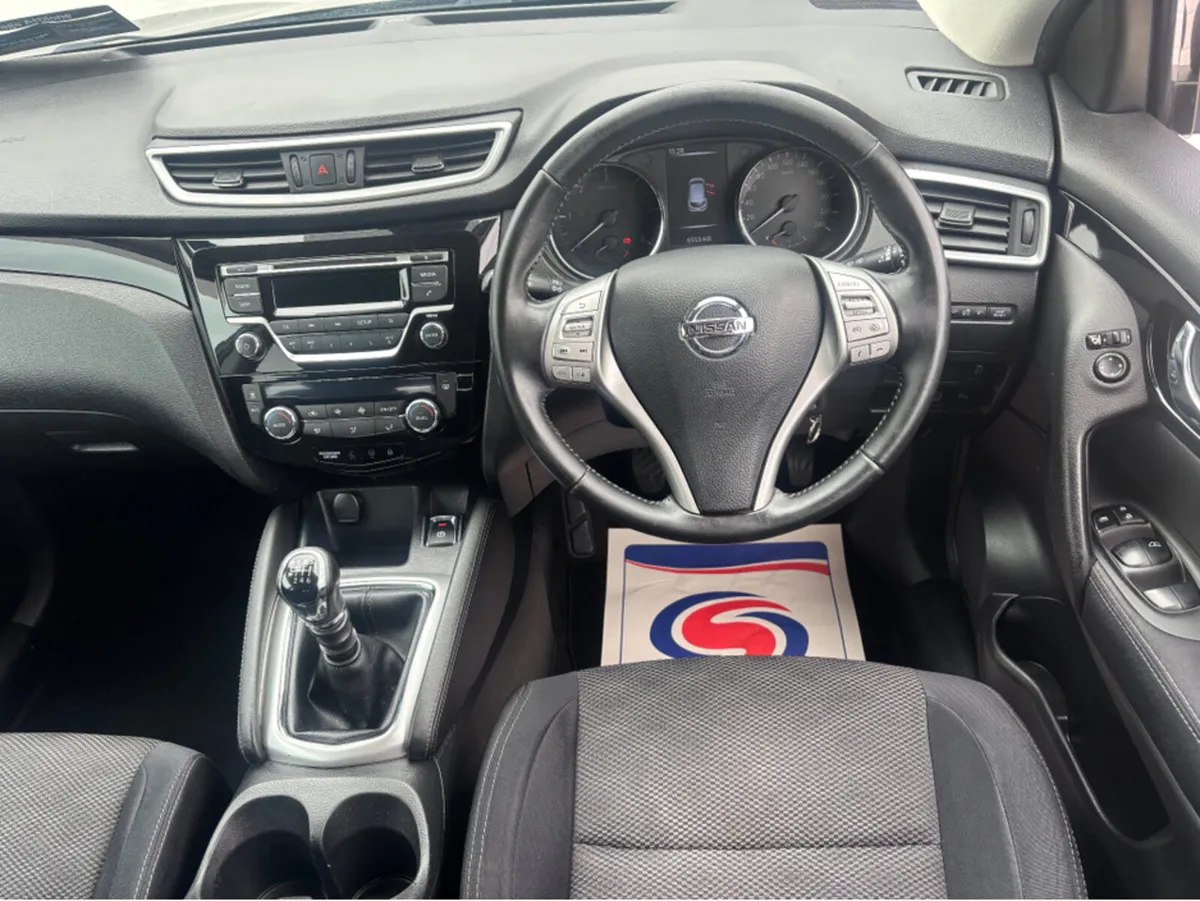 Nissan Qashqai 1.5 DSL SV SAFETY PK 4 4DR - Image 4
