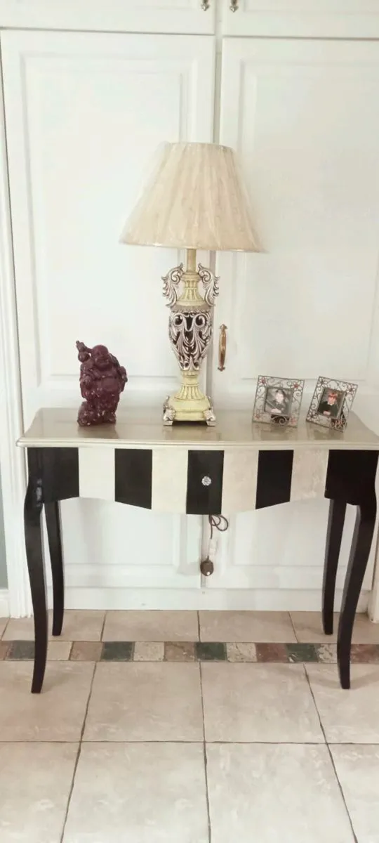 Hall table ( large) - Image 1