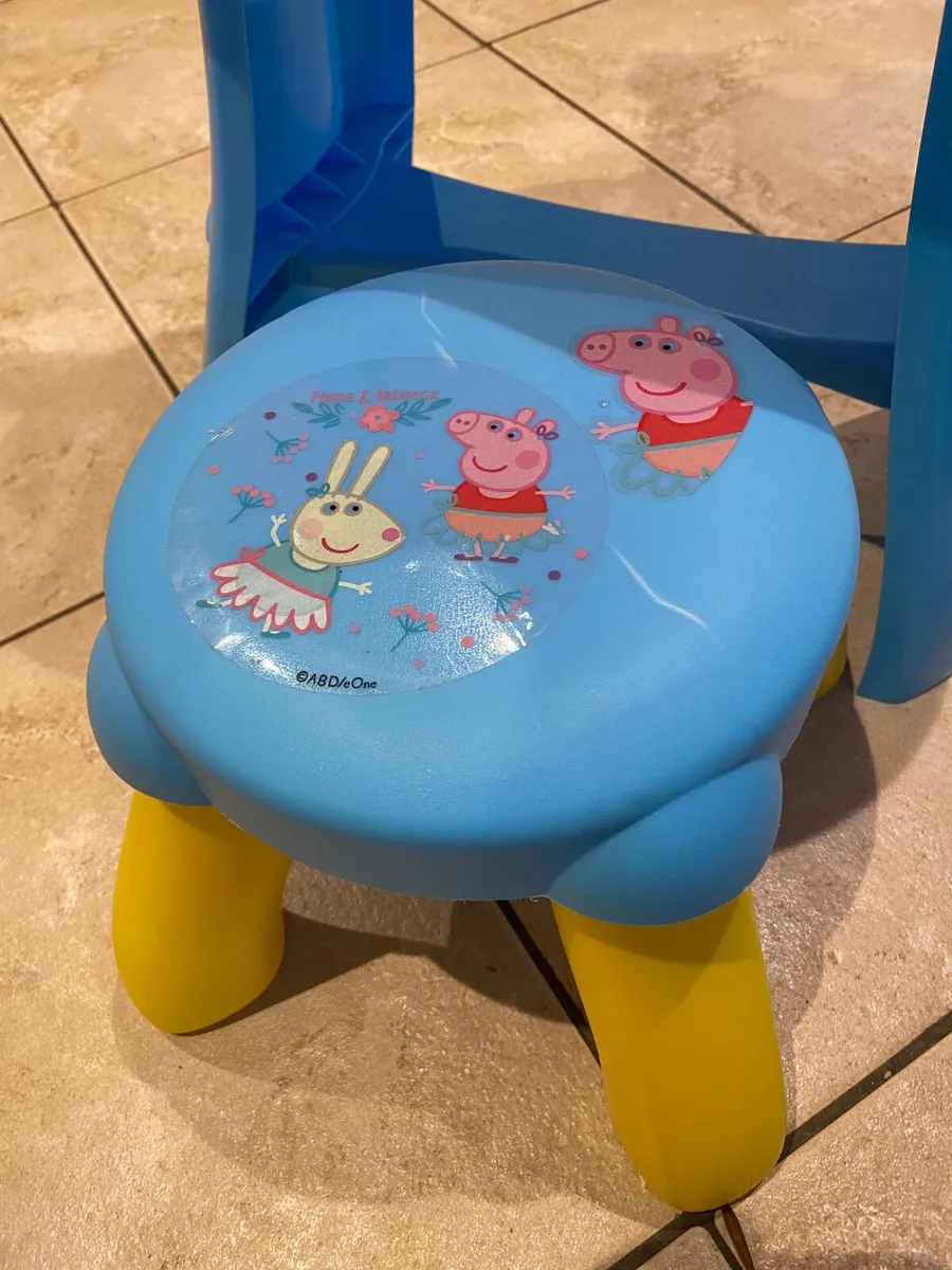 Child’s peppa pig vanity table - Image 2