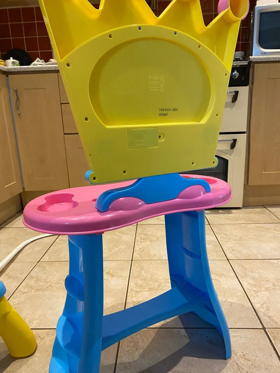 Child’s peppa pig vanity table - Image 3
